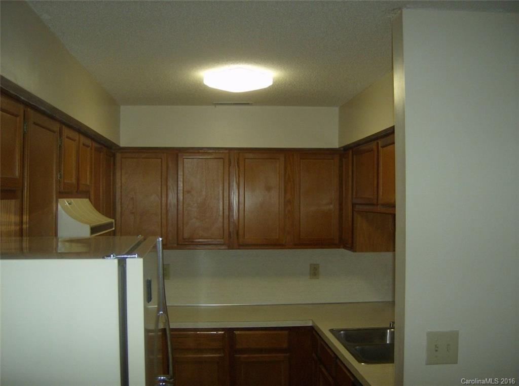 Dogwood Hills - Residential Lease