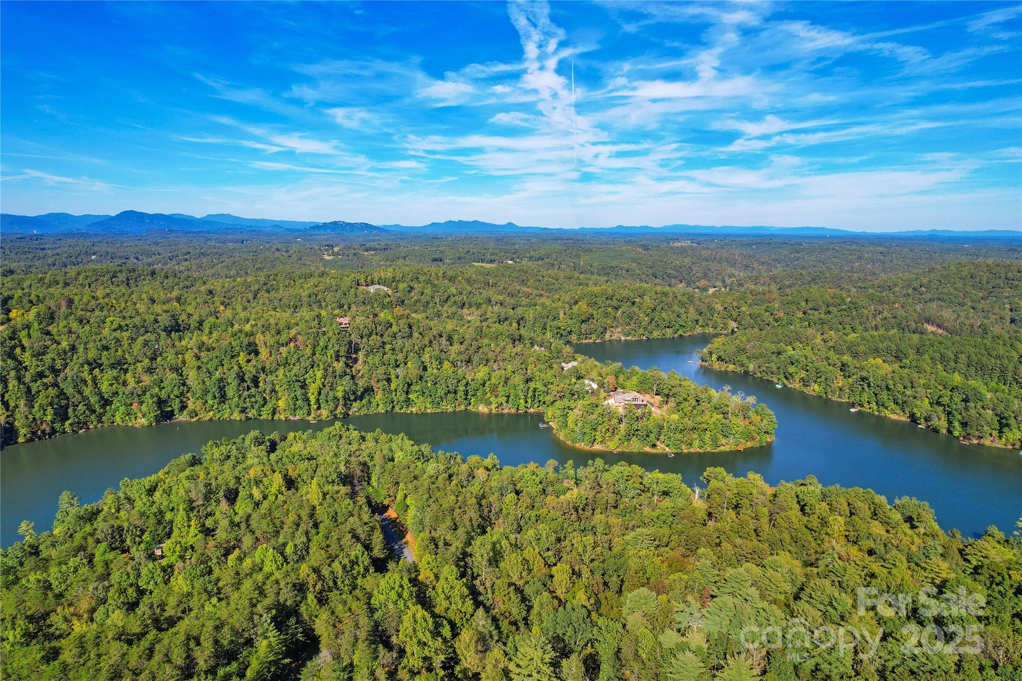 Lake Adger - Land