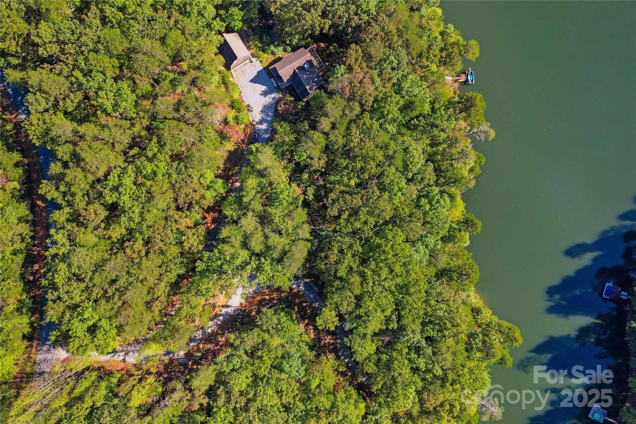 Lake Adger - Land
