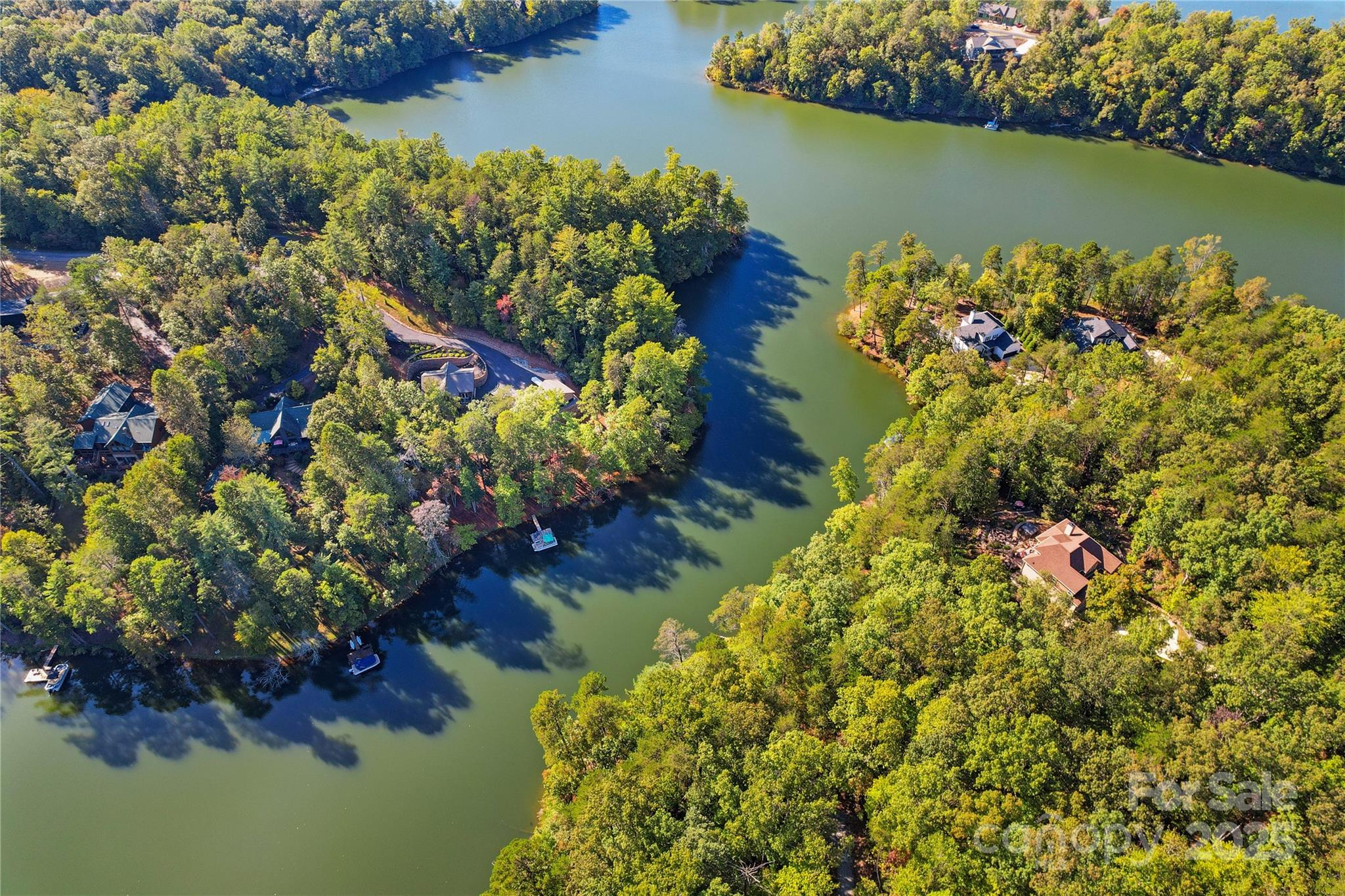 Lake Adger - Land