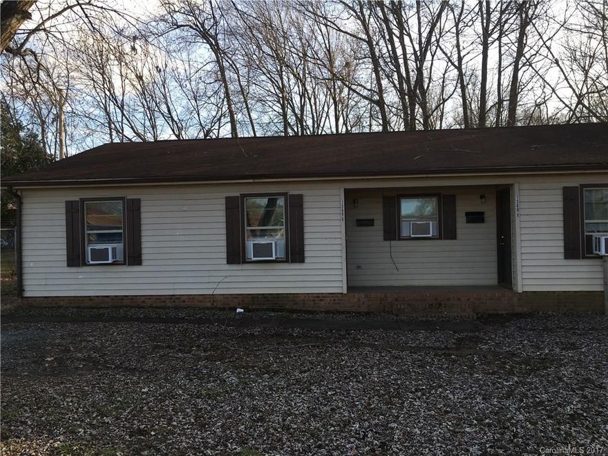 Come see to believe! This beautiful home located in a quaint Monroe community is a must see! It features 3 bedrooms, 1 bathroom, new carpet and vinyl, and all appliances! This won't last long. Call us today for a viewing!