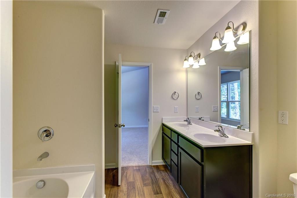 Lakewood Ridge - Residential