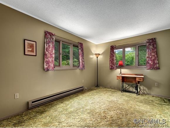 Knob Hill - Residential