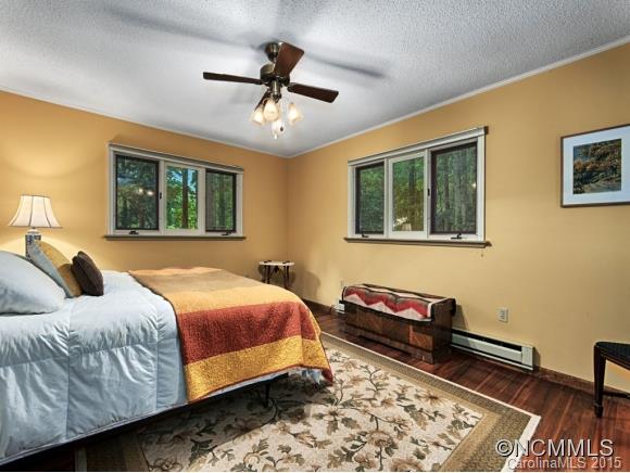 Knob Hill - Residential