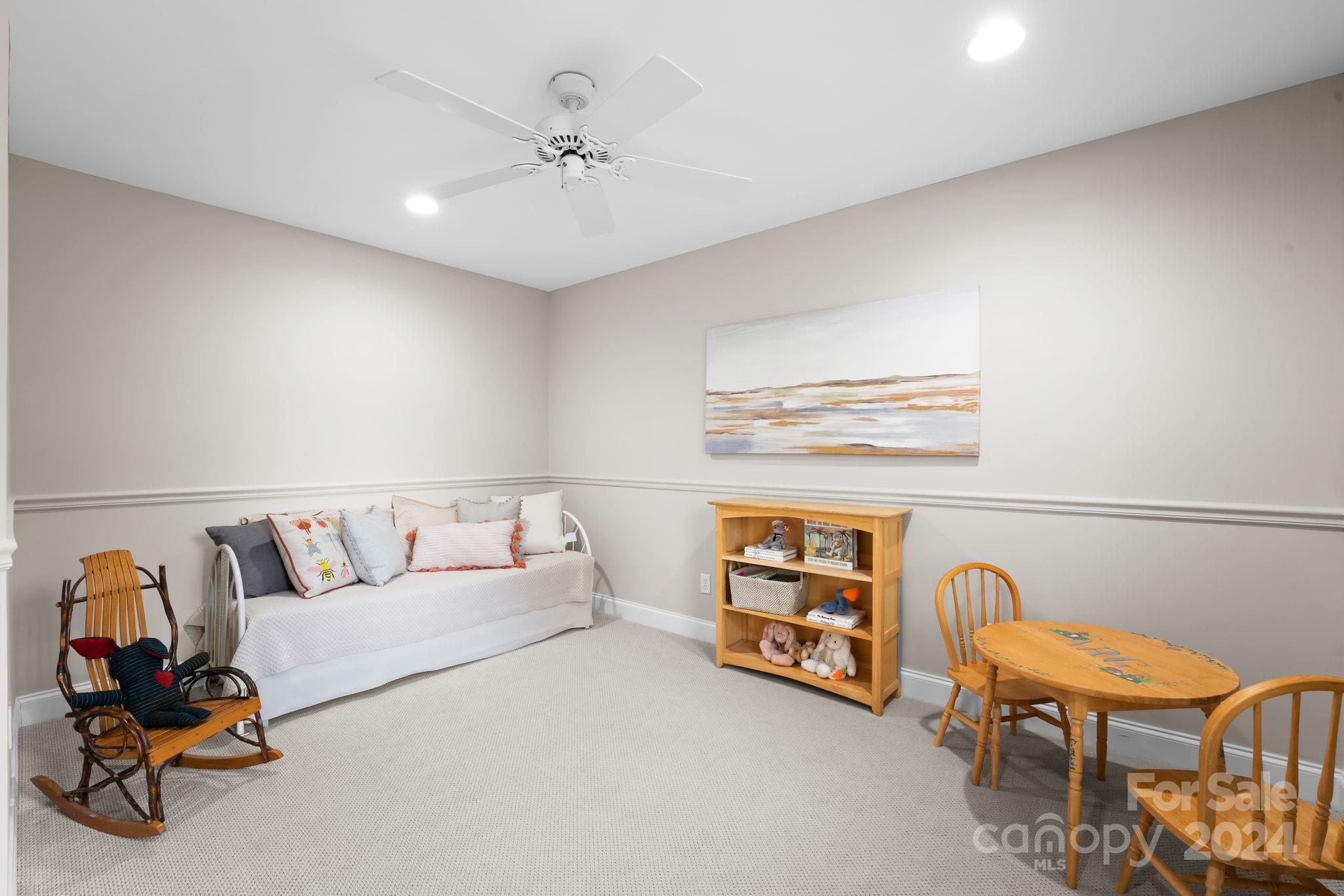 Meck Neck - Residential