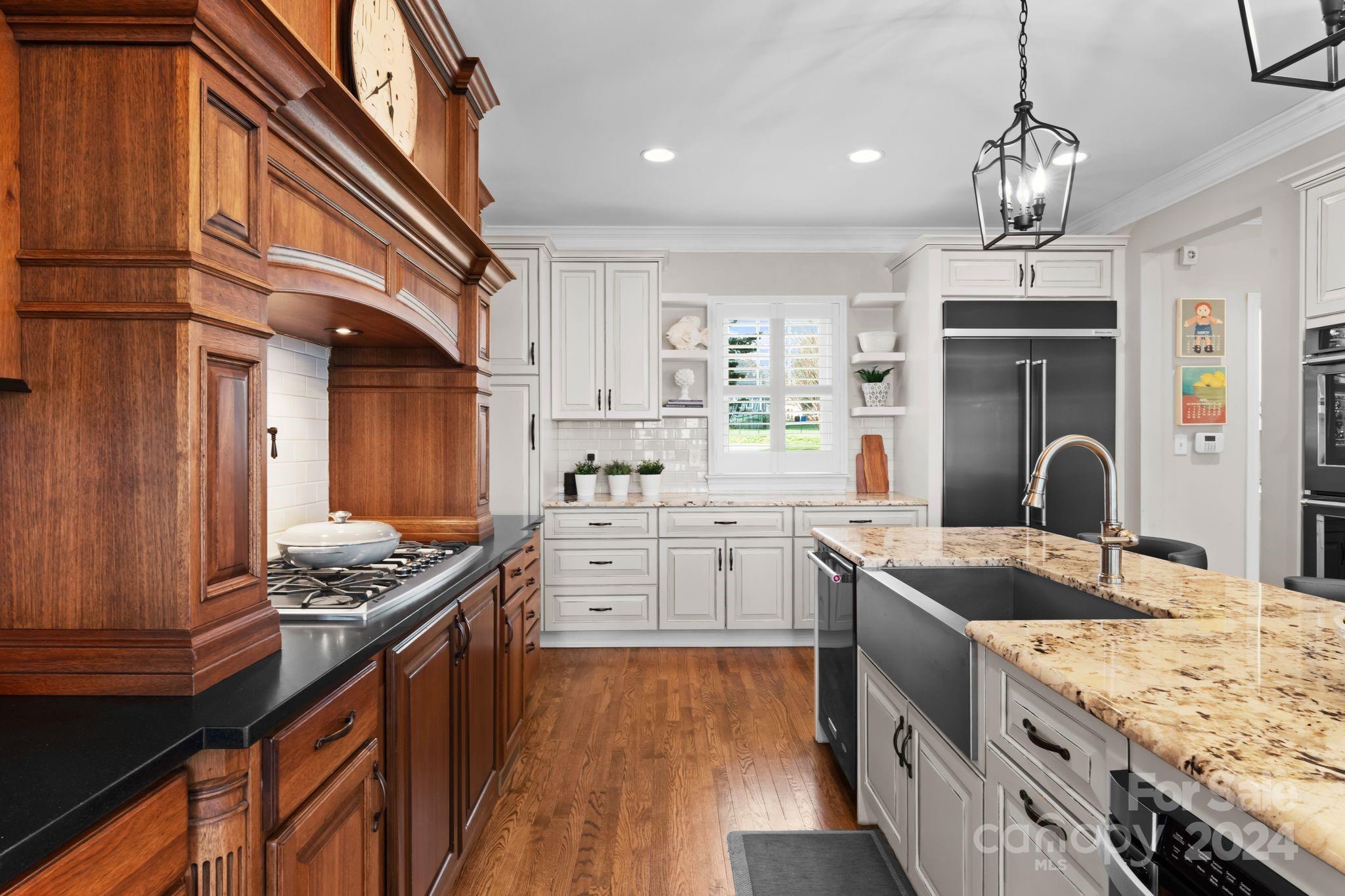 Meck Neck - Residential