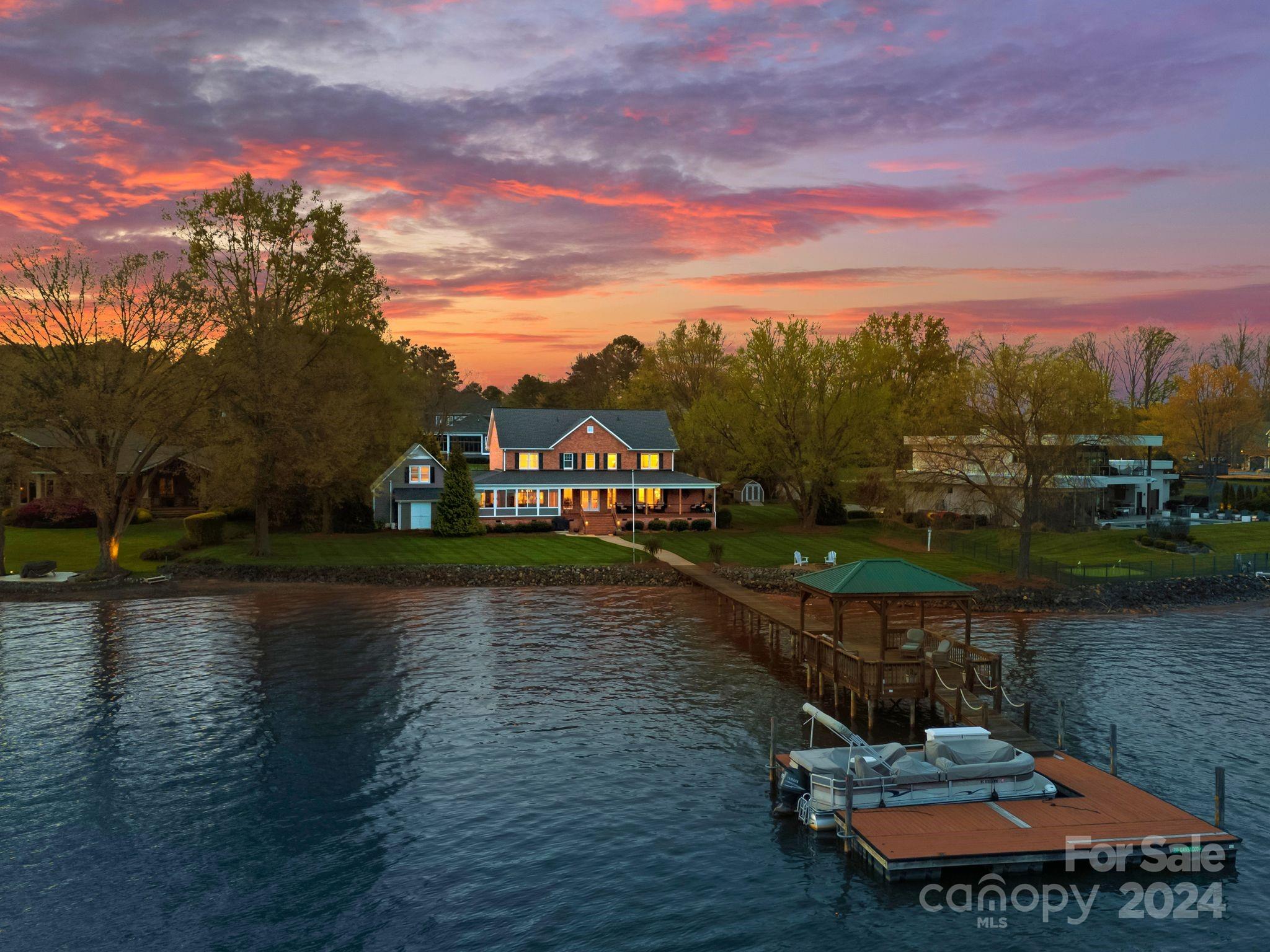 Meck Neck - Residential