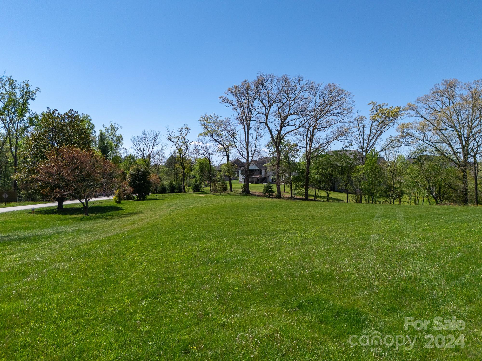 320 Turnpike Road