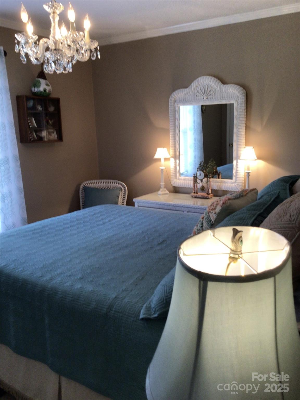 Newton, North Carolina 28658, United States, 3 Bedrooms Bedrooms, ,2 BathroomsBathrooms,Residential,Active,223107