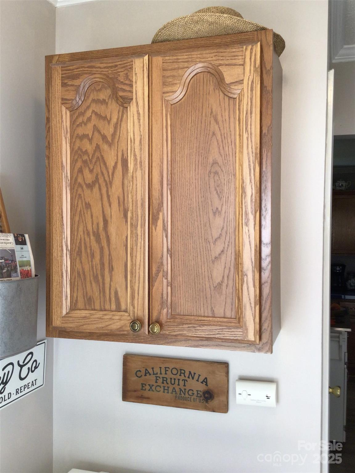 Newton, North Carolina 28658, United States, 3 Bedrooms Bedrooms, ,2 BathroomsBathrooms,Residential,Active,223107