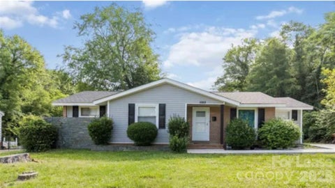Photo of 1022 Delmar Lane, Charlotte, NC 28217 (MLS # 4433934)