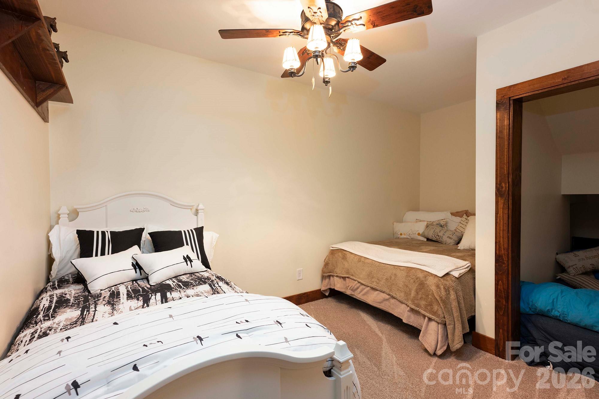 Round Mountain Falls - Residential