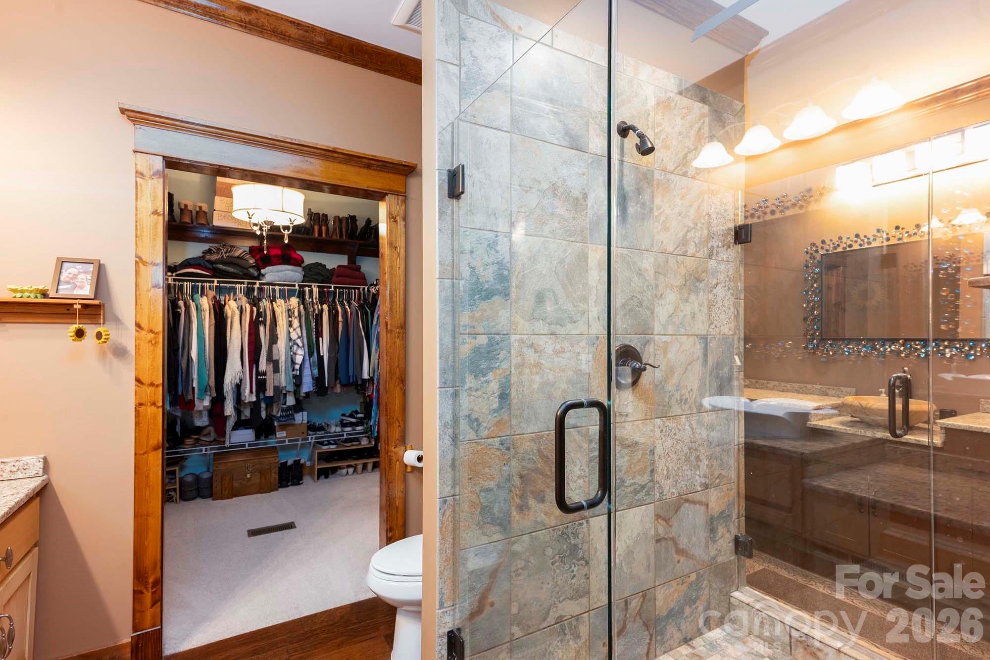 Round Mountain Falls - Residential