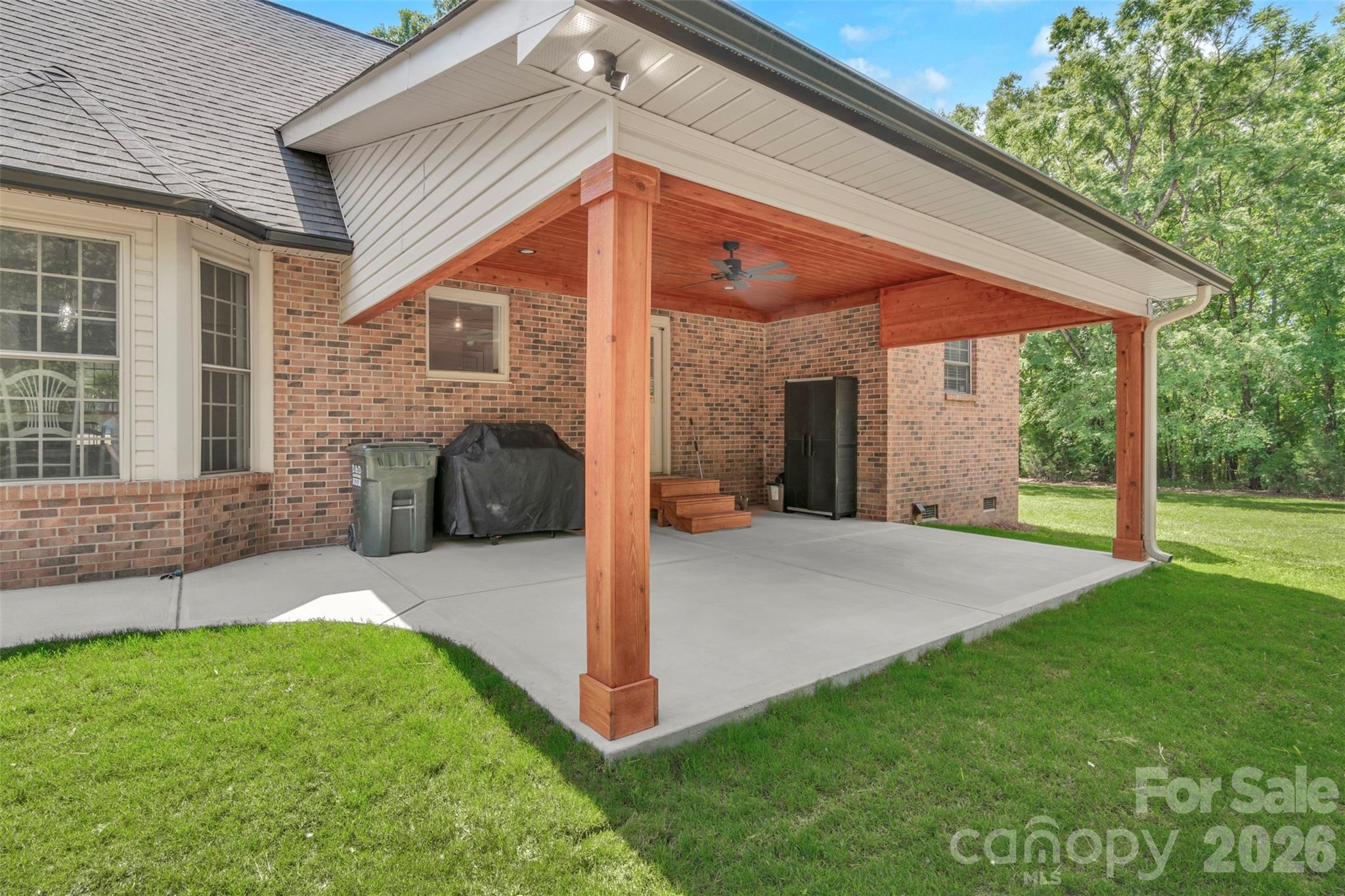Club Side Estates - Residential