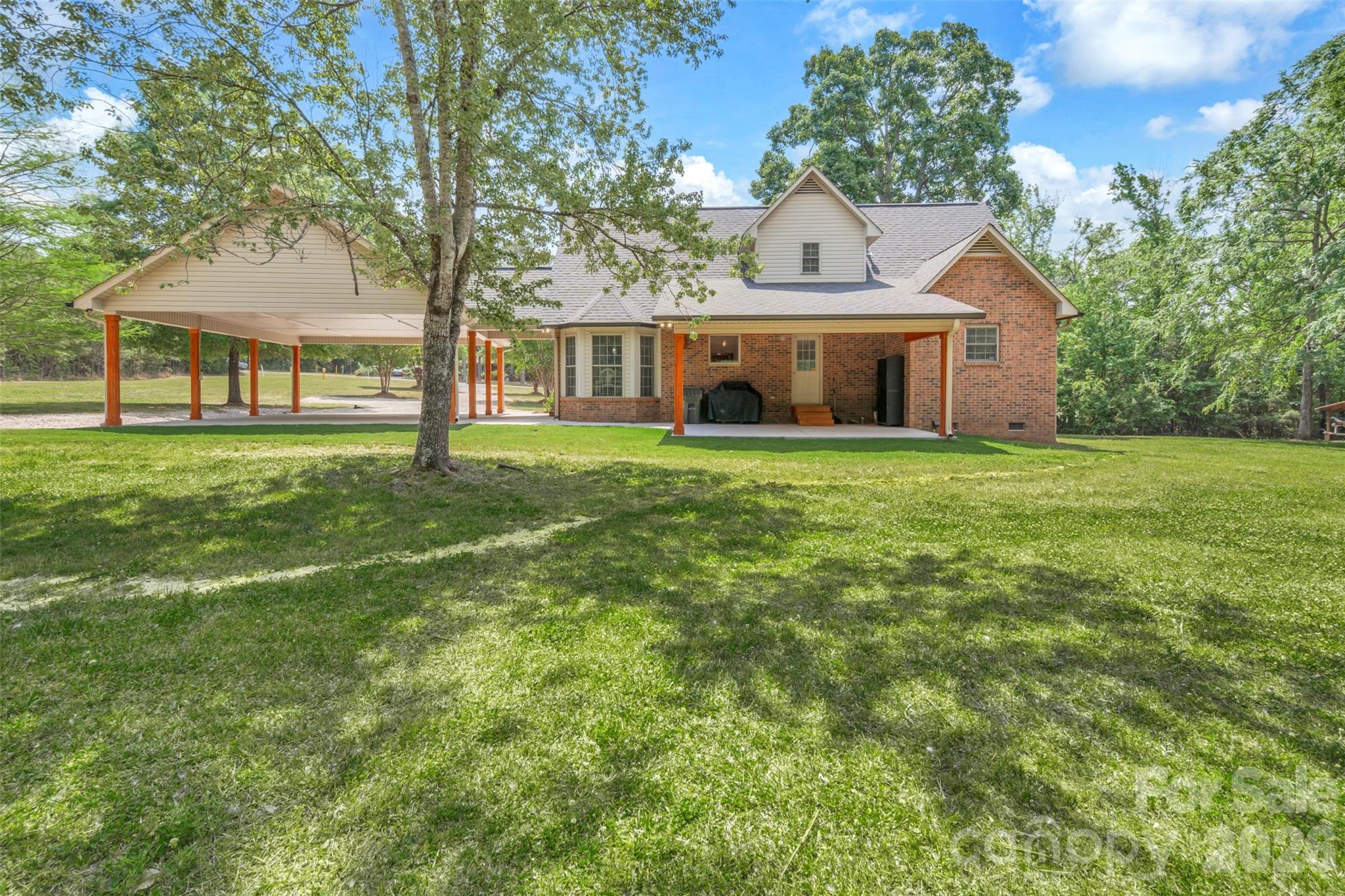 Club Side Estates - Residential