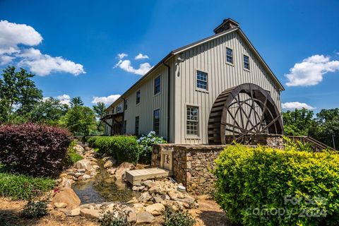 A home in Waxhaw