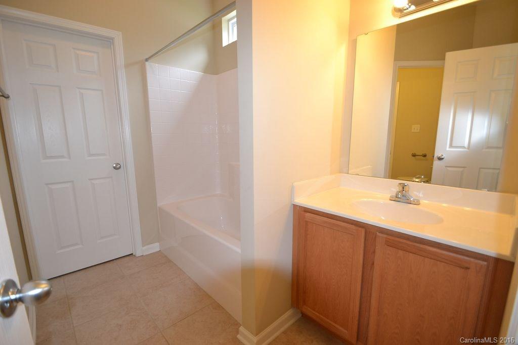 Oakhurst - Residential Lease