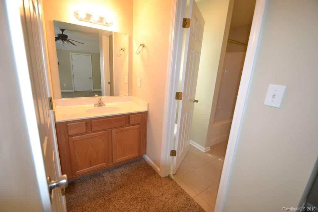 Oakhurst - Residential Lease