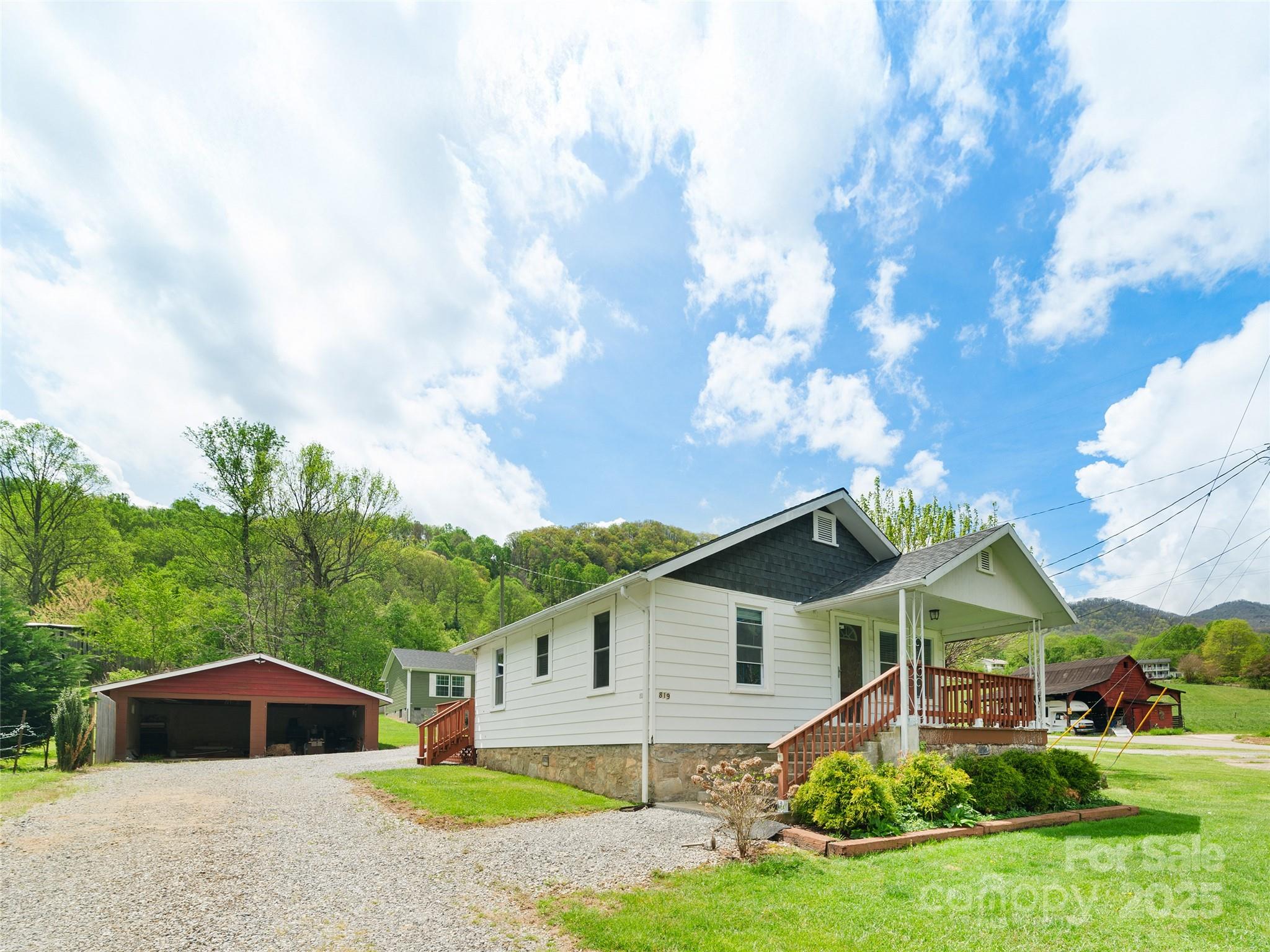 819 Mauney Cove Road