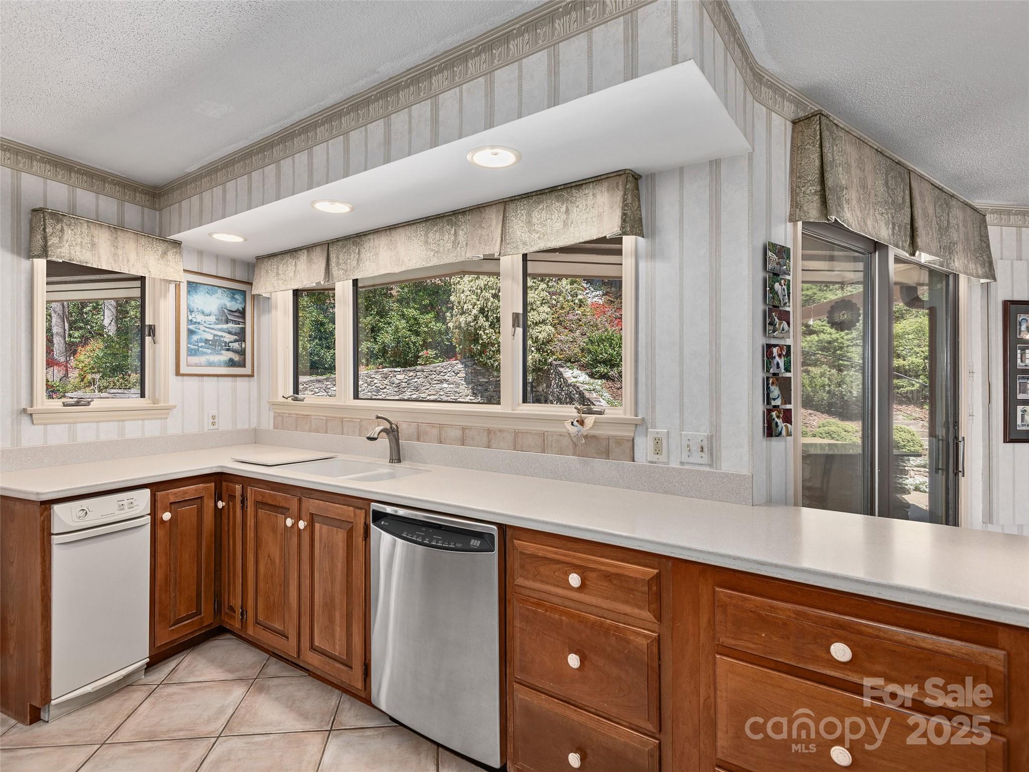 Baystone Heights - Residential