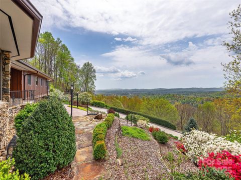Photo of 1300 Randy Drive, Hendersonville, NC 28791 (MLS # 4246171)