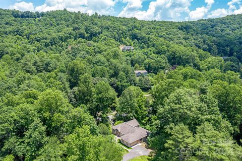 A home in Hendersonville