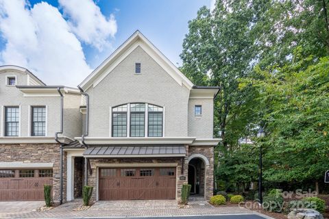 5041 Vernet Lane Charlotte NC 28210
