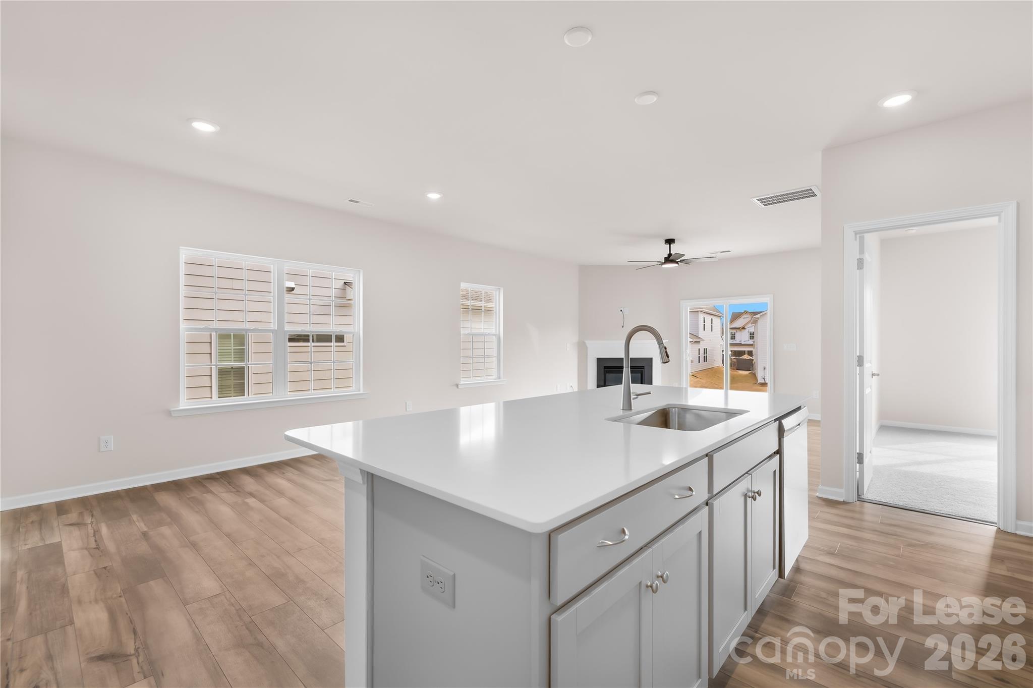 Redhawk - Residential Lease