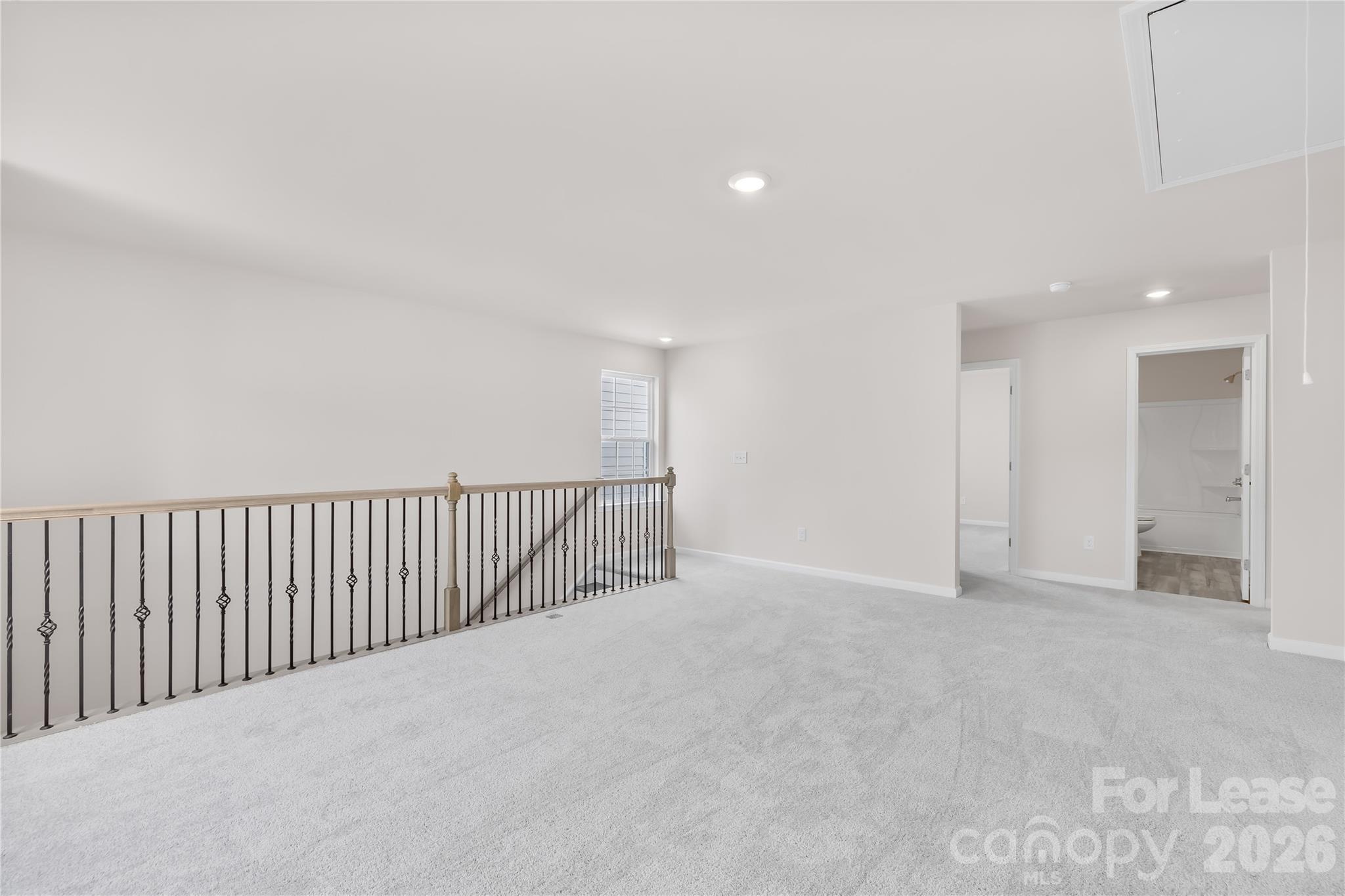 Redhawk - Residential Lease