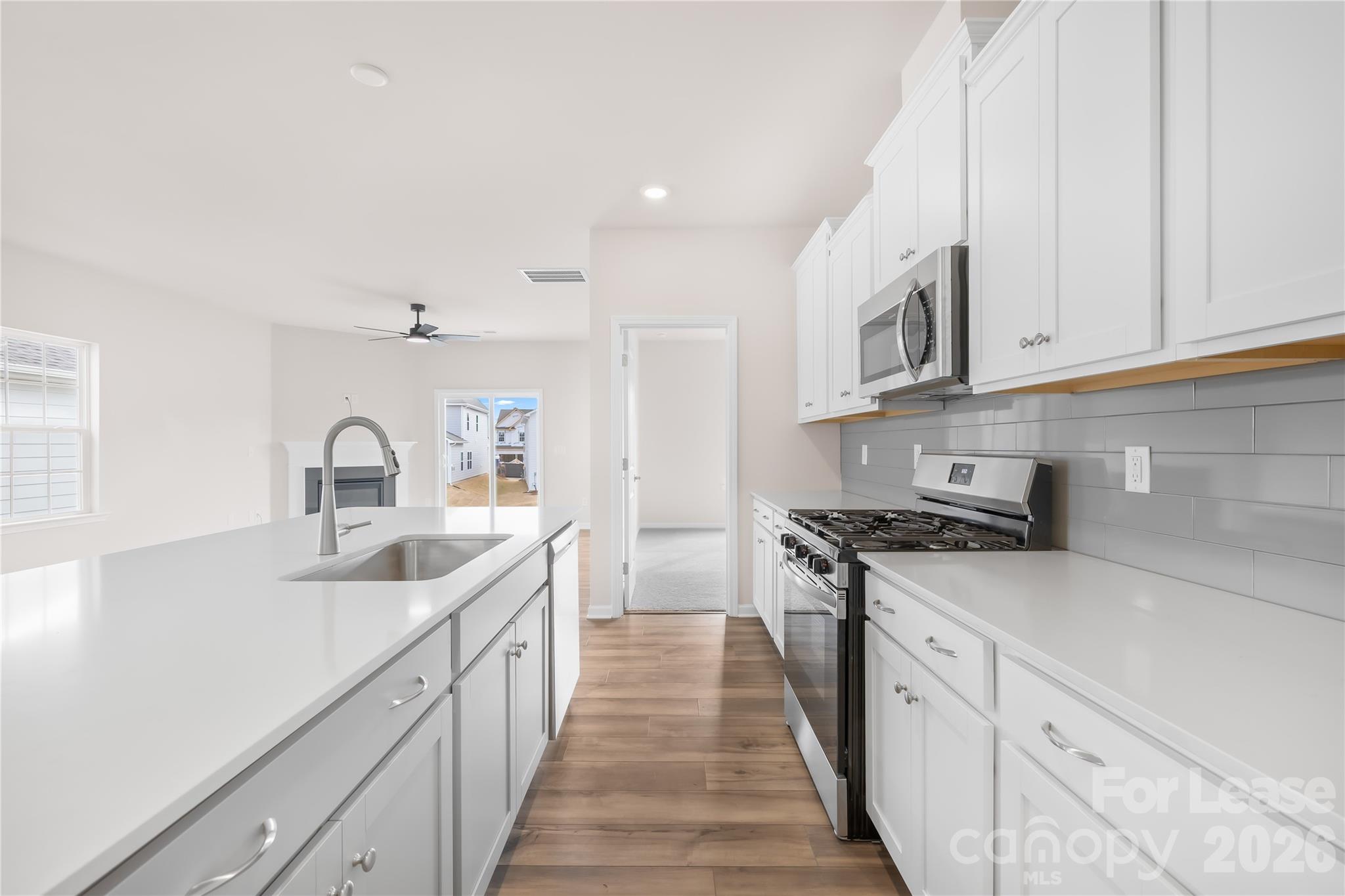 Redhawk - Residential Lease