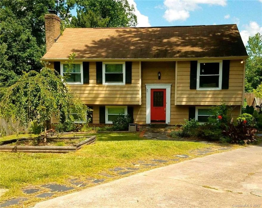 Must see!Great Home, located on .66 acre in a Cul-de-sac. Great entertainment areas in the home. 5 bedrooms with bonus room with fireplace, that can be used as a 5th bedroom. All stainless steel appliances, well kept home. Large Deck with spacious backyard.