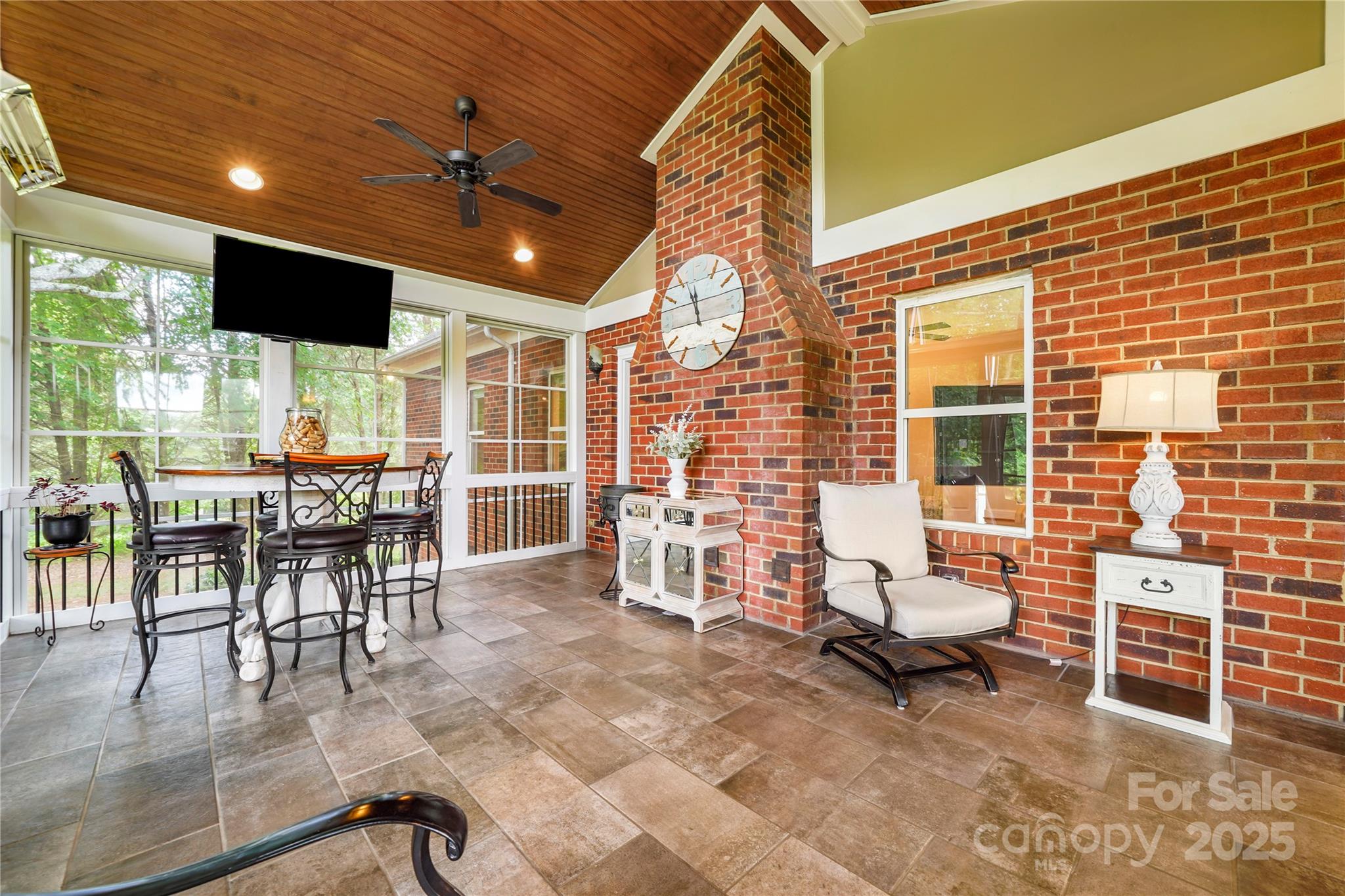 8173 Shannon Woods Lane