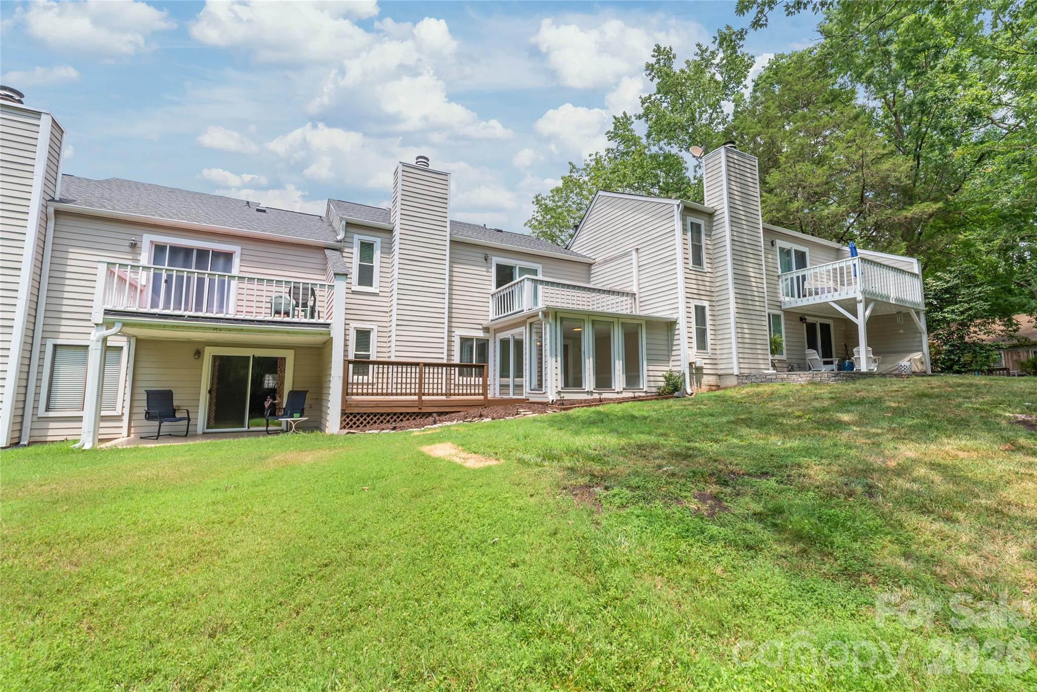 8410 Cricket Lake Drive