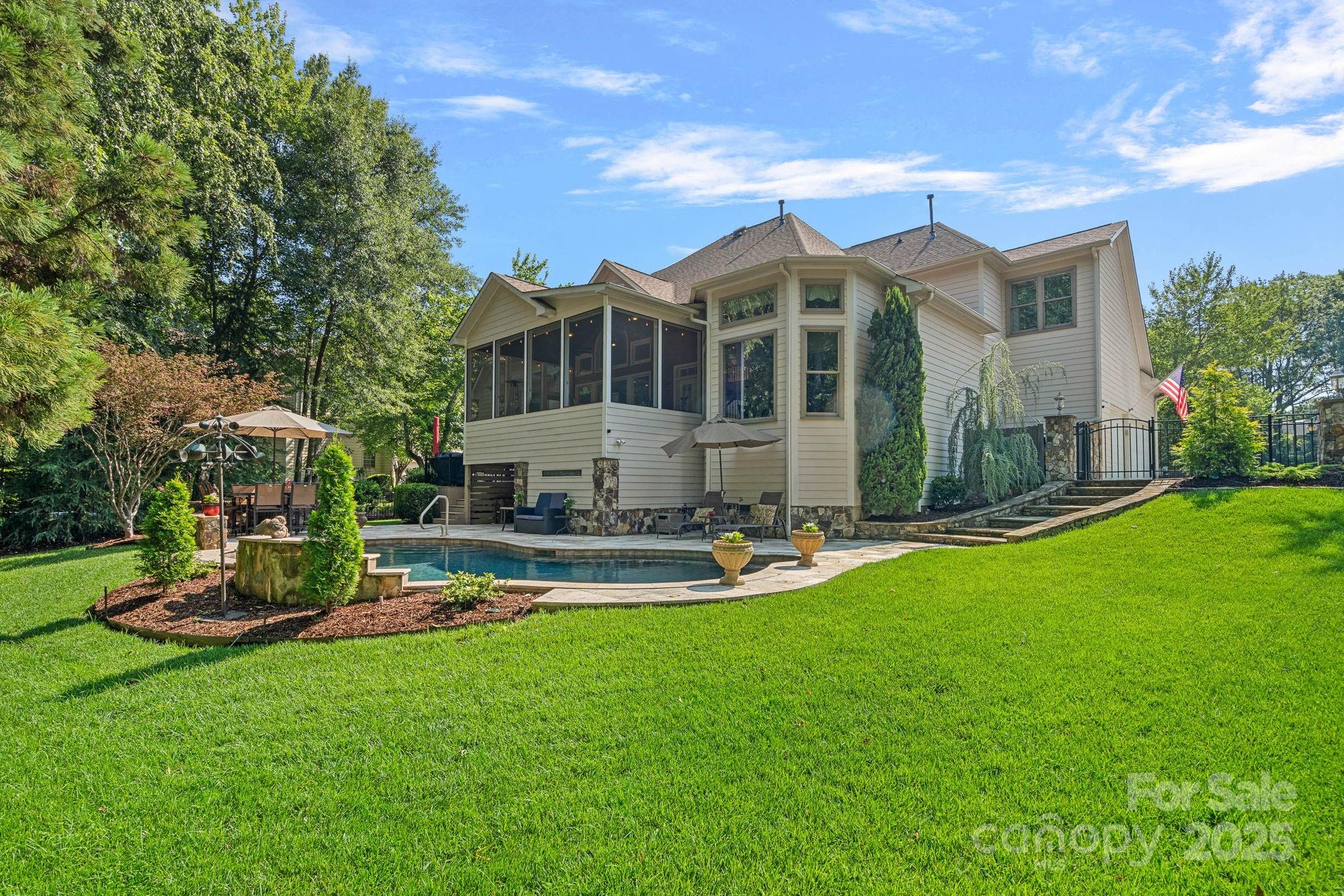 17018 Laurelmont Court