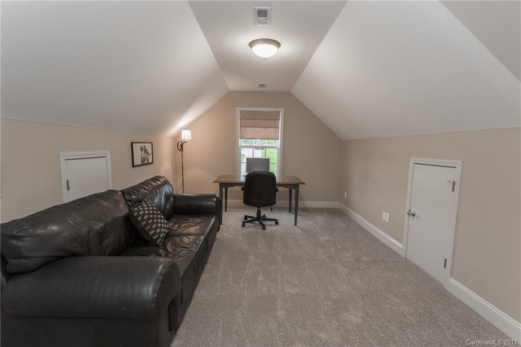 Stonetrace - Residential