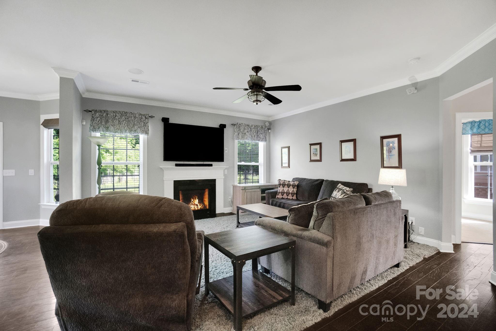 Hawks Creek - Residential