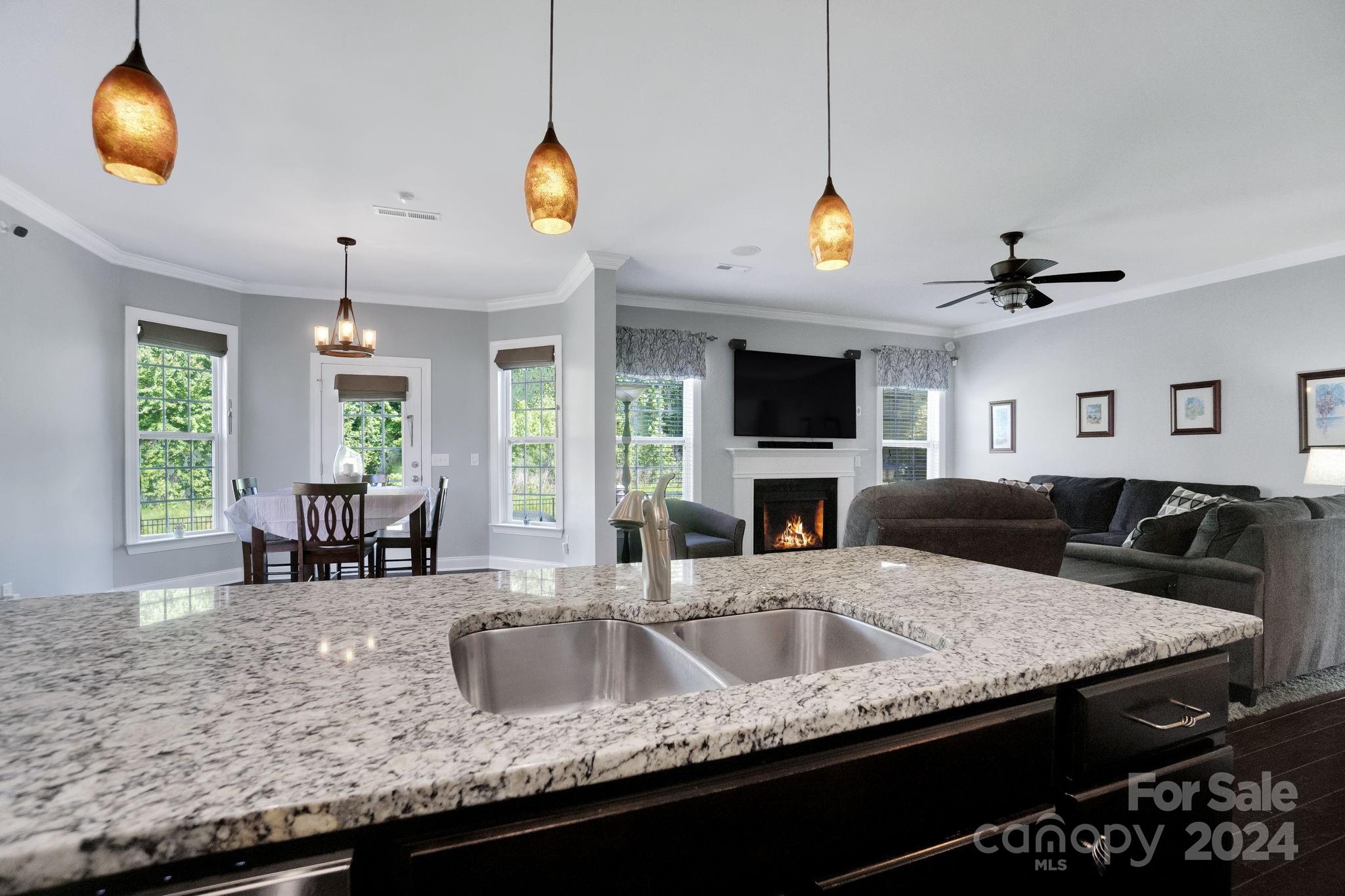 Hawks Creek - Residential