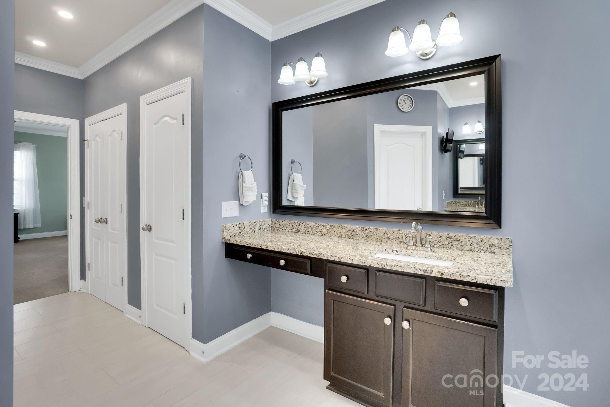 Hawks Creek - Residential