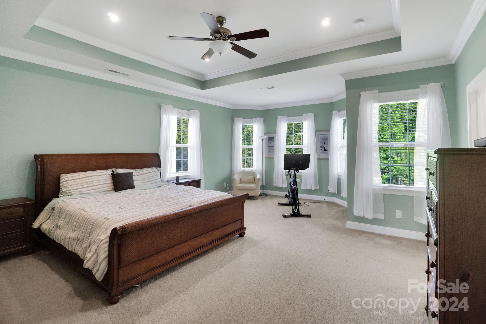 Hawks Creek - Residential