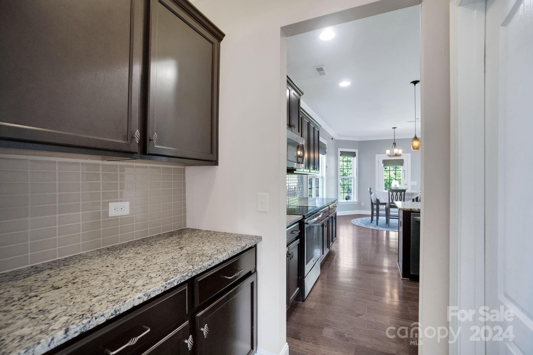 Hawks Creek - Residential