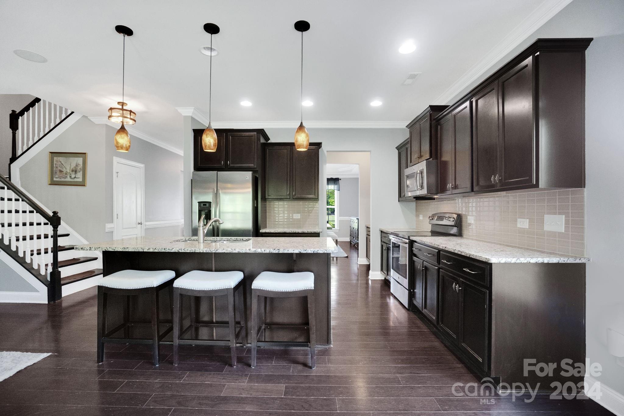 Hawks Creek - Residential