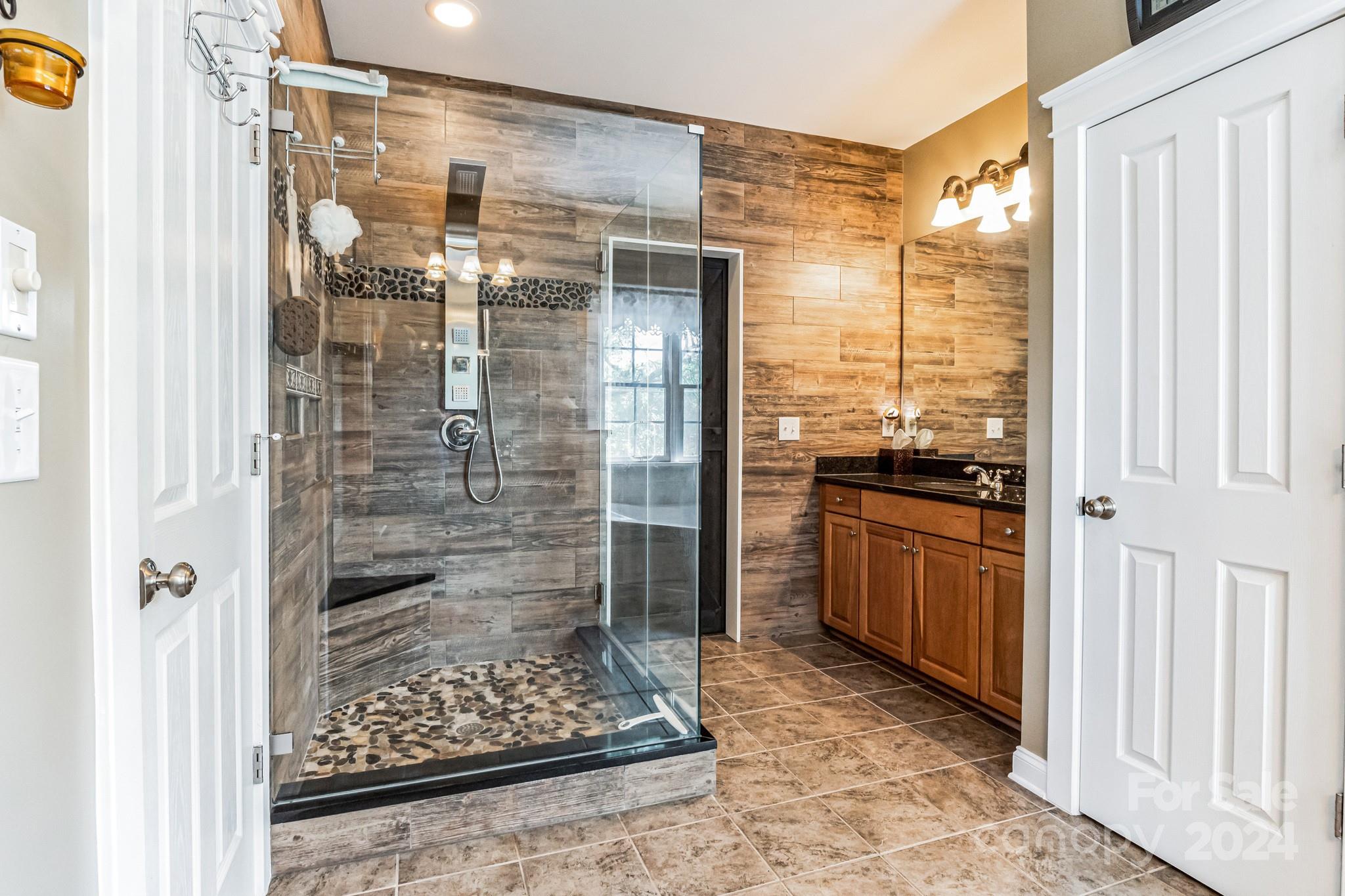 Lakeshore - Residential