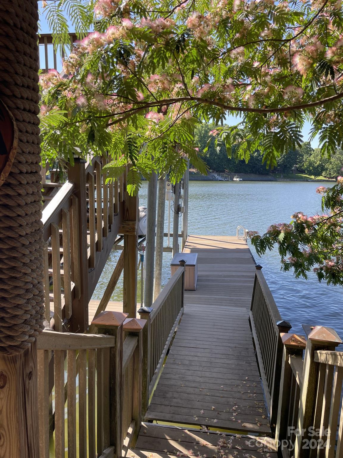 Lakeshore - Residential