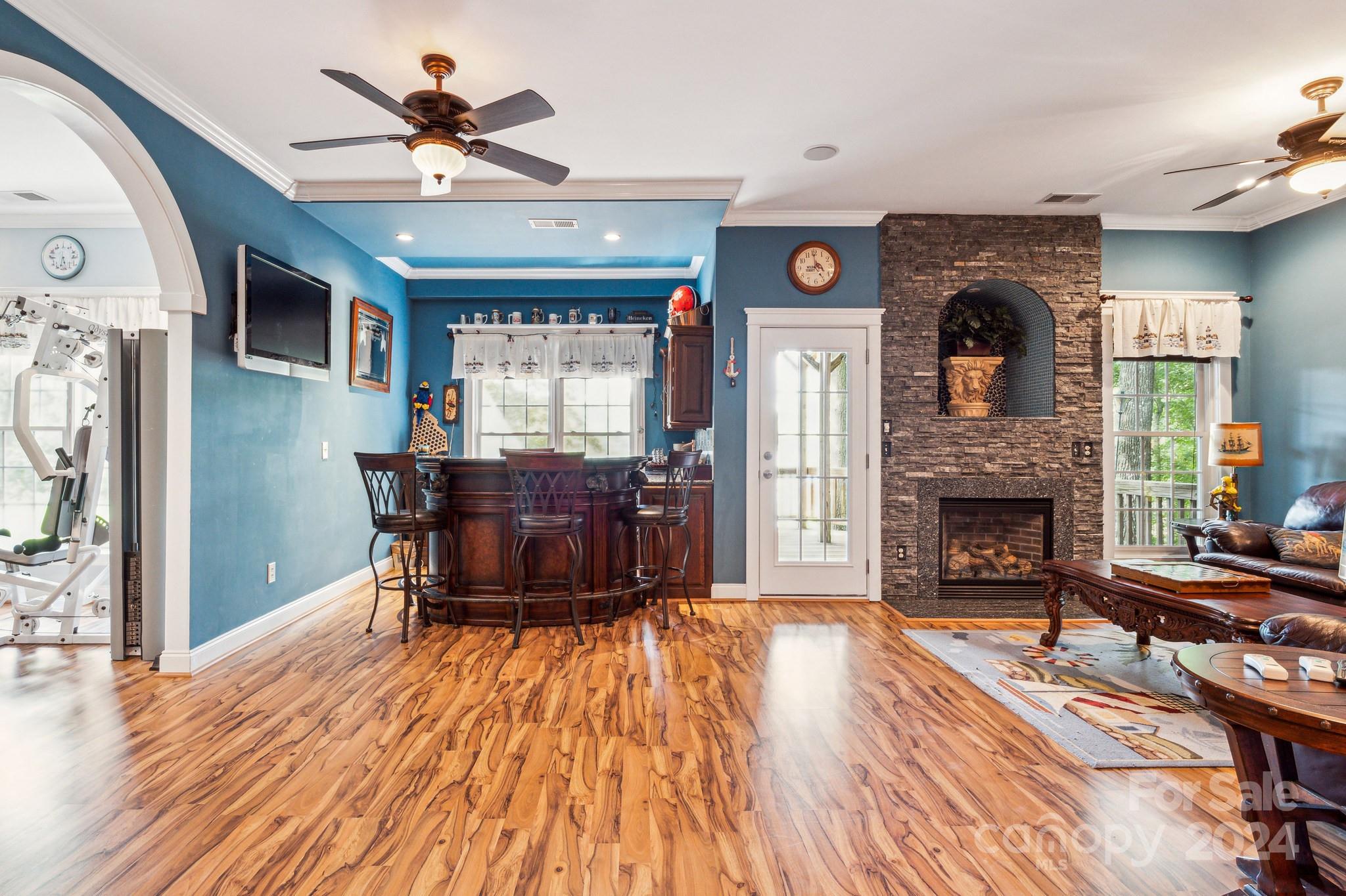 Lakeshore - Residential