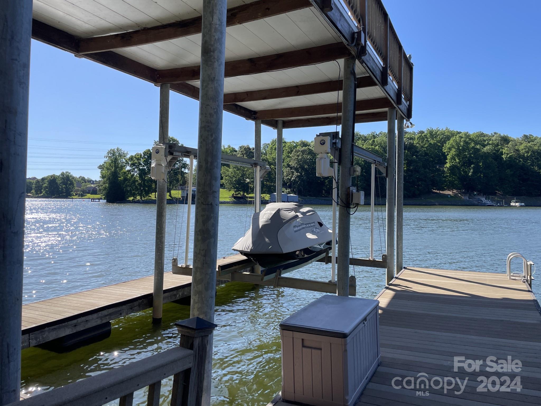 Lakeshore - Residential