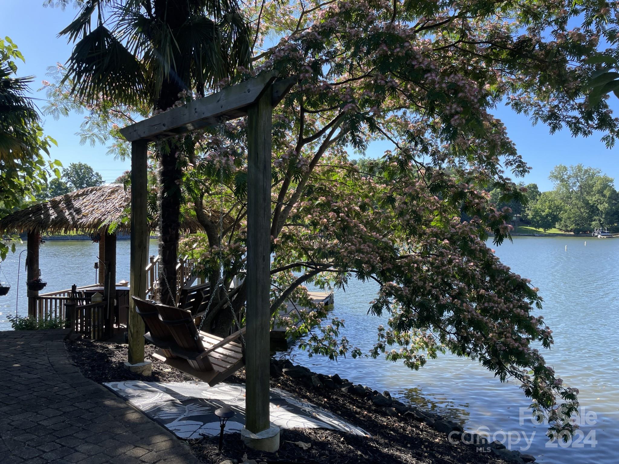 Lakeshore - Residential