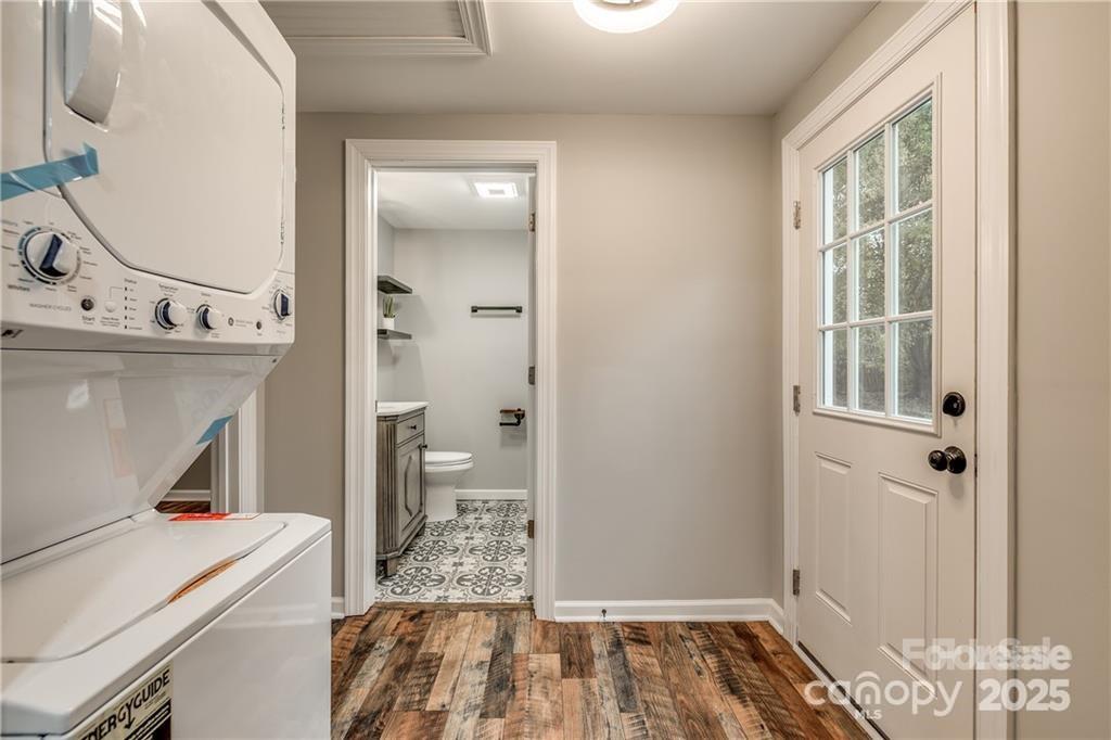 Sunset Park - Residential Lease