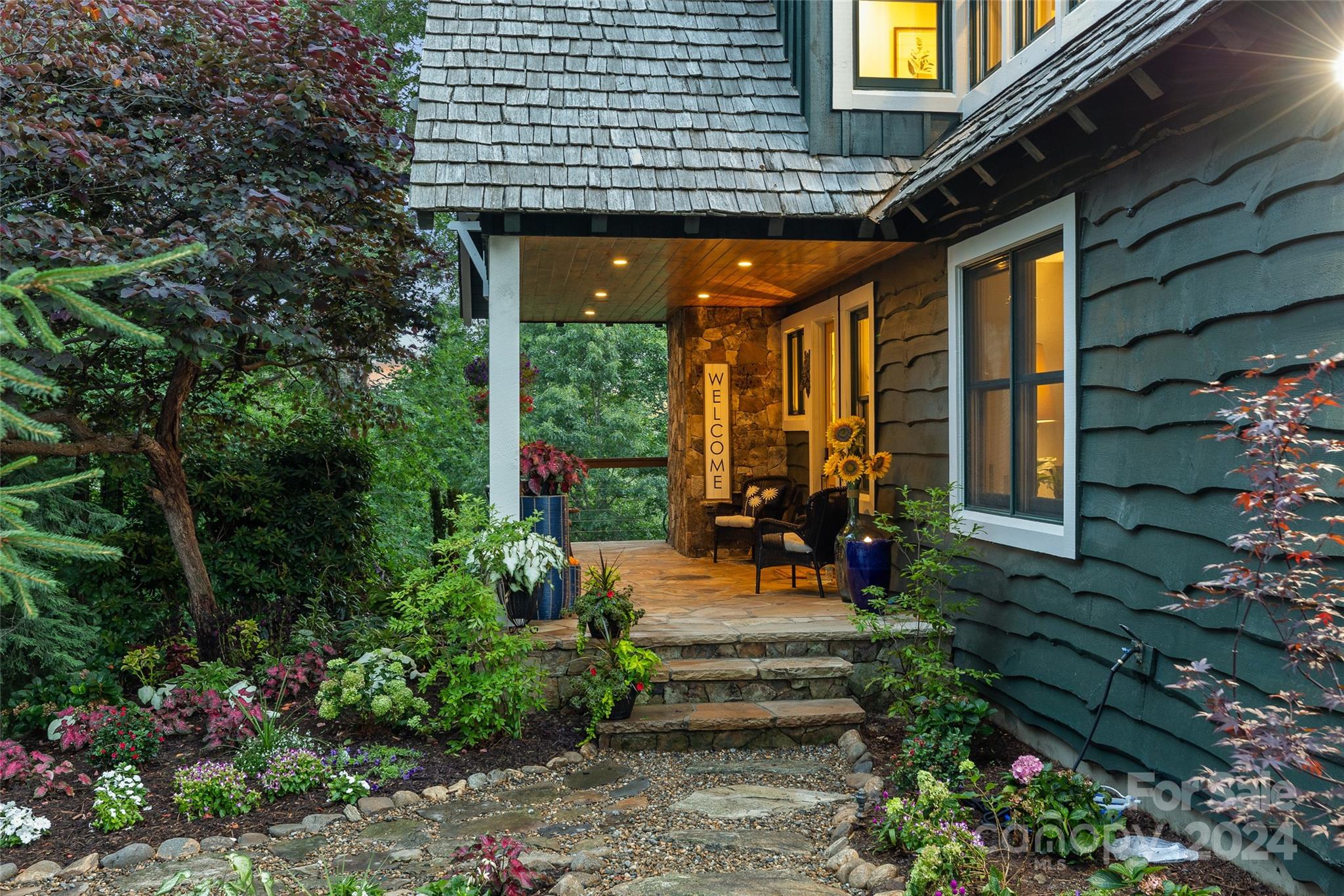 Pilots Knob - Residential