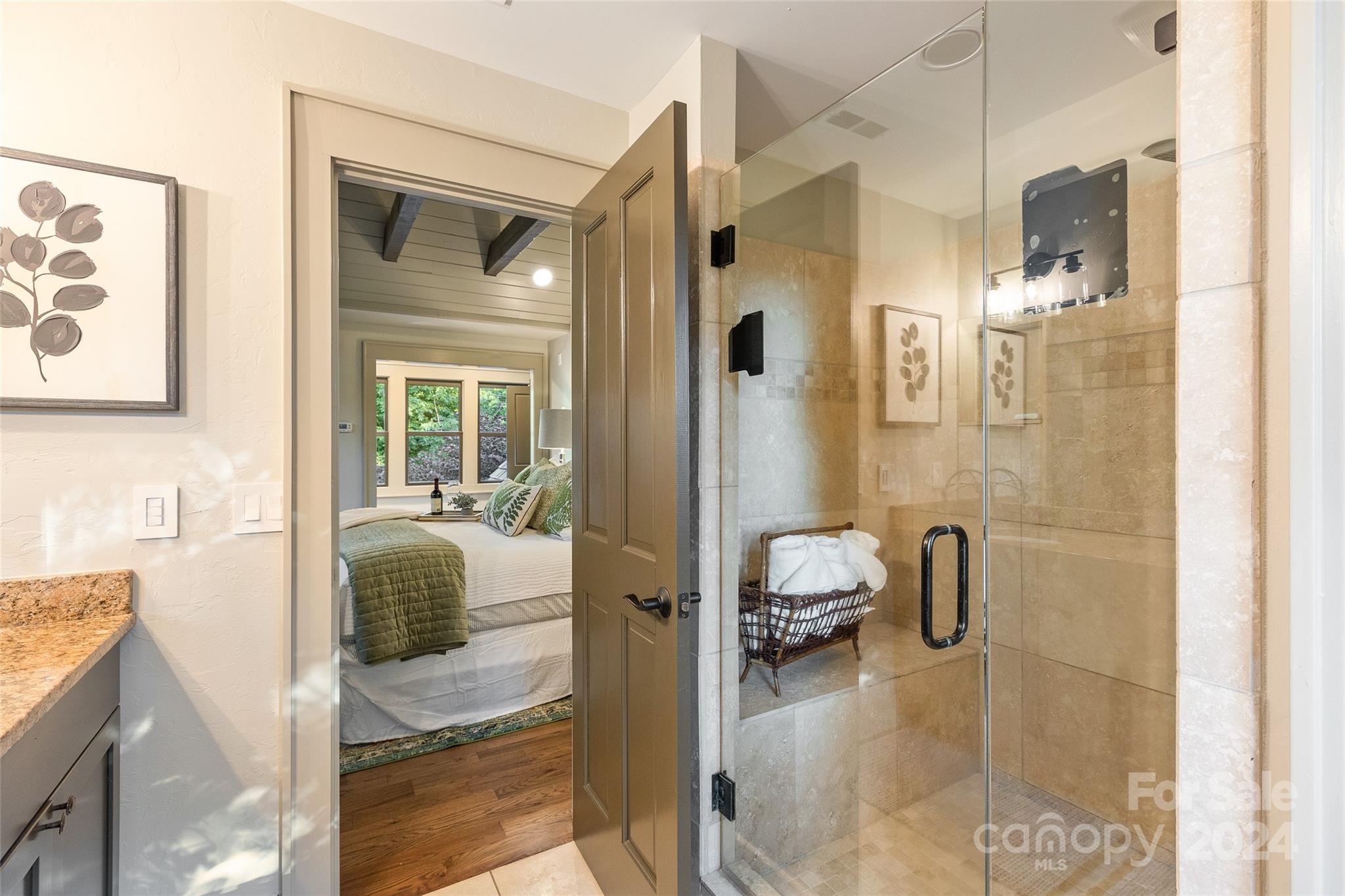 Pilots Knob - Residential