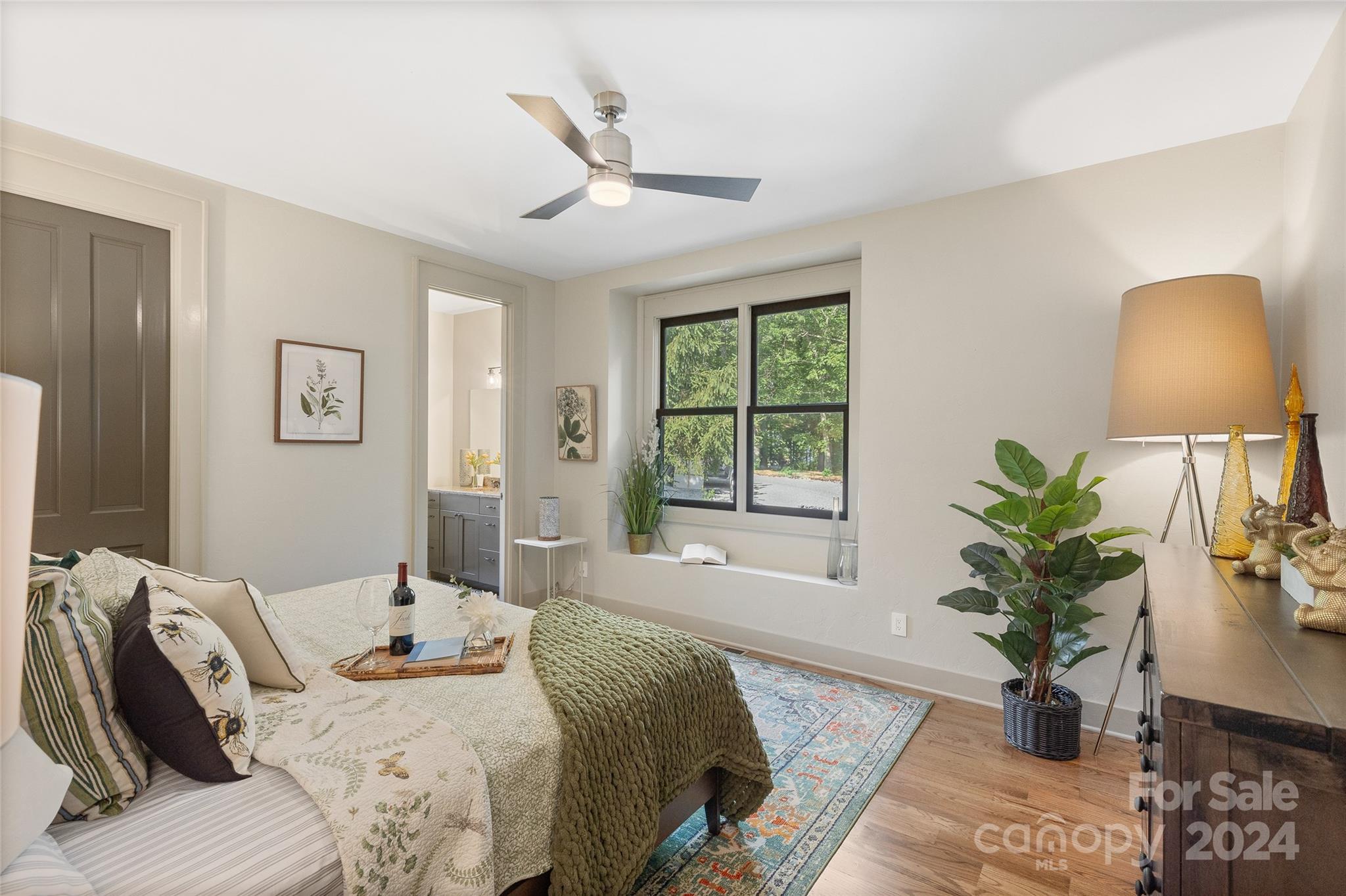 Pilots Knob - Residential